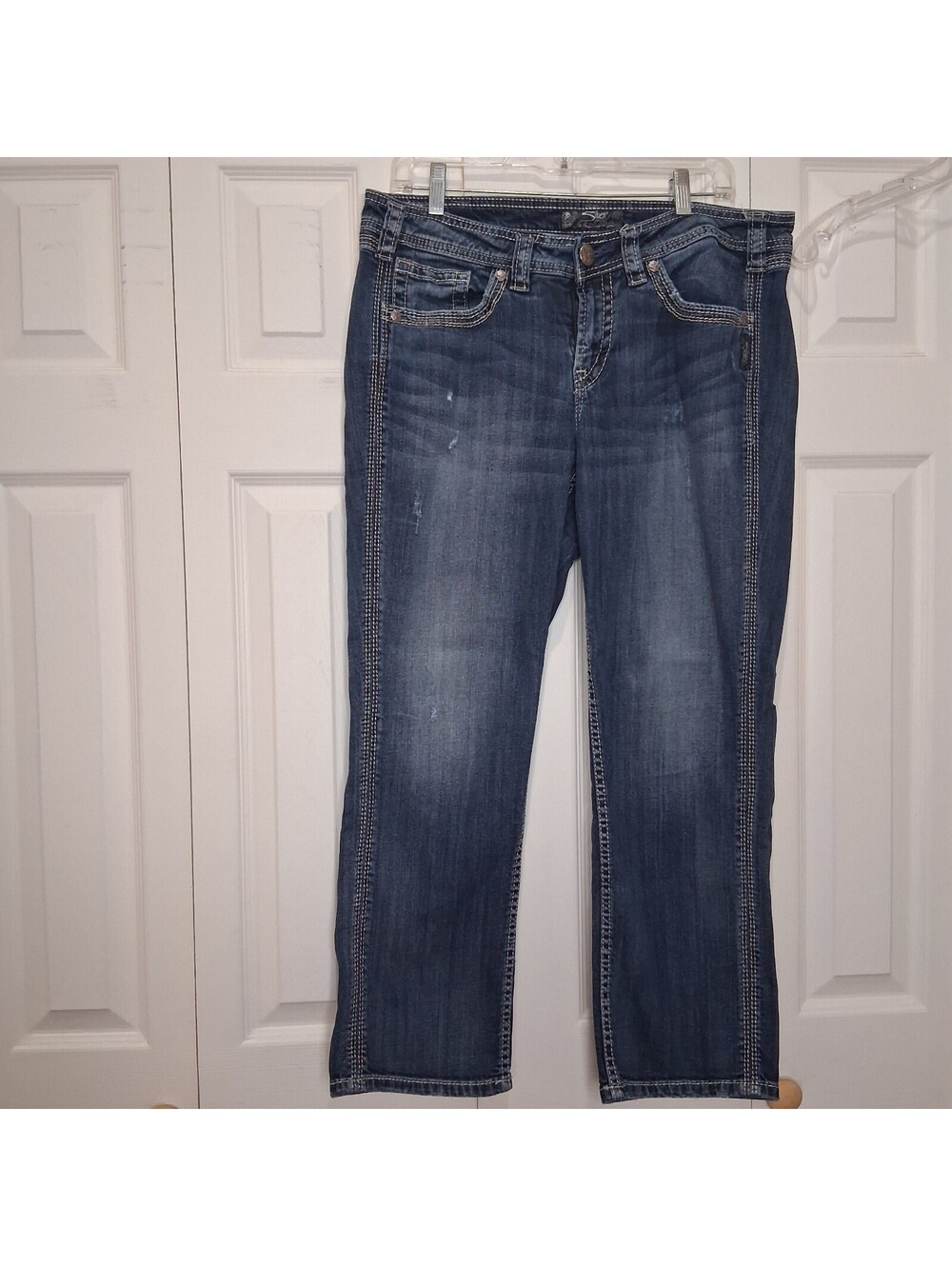 Silver Jeans Co. Twisted Capri Jeans Size 14 Medium Wash Thick Stitch